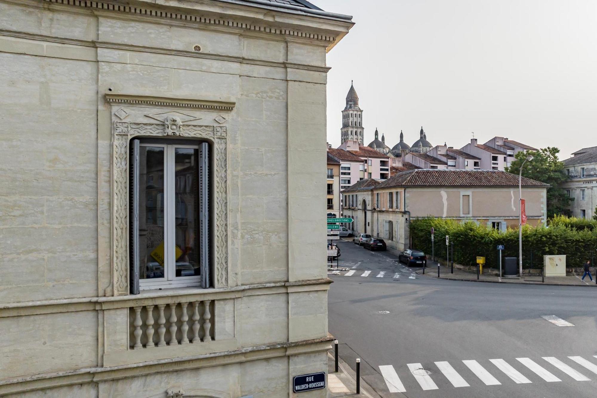 Appartement De Prestige Emeraude 60M2 Périgueux Exterior foto